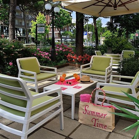 Hotel Suisse Milano Marittima Exteriör bild