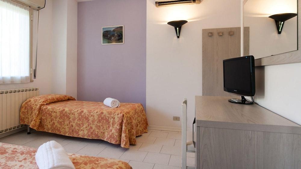 Hotel Suisse Milano Marittima Exteriör bild