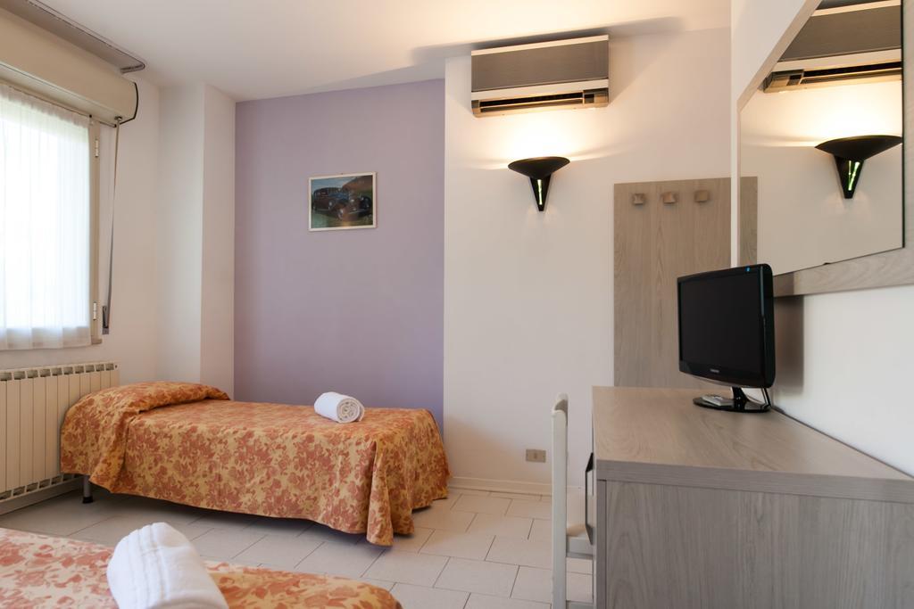 Hotel Suisse Milano Marittima Exteriör bild